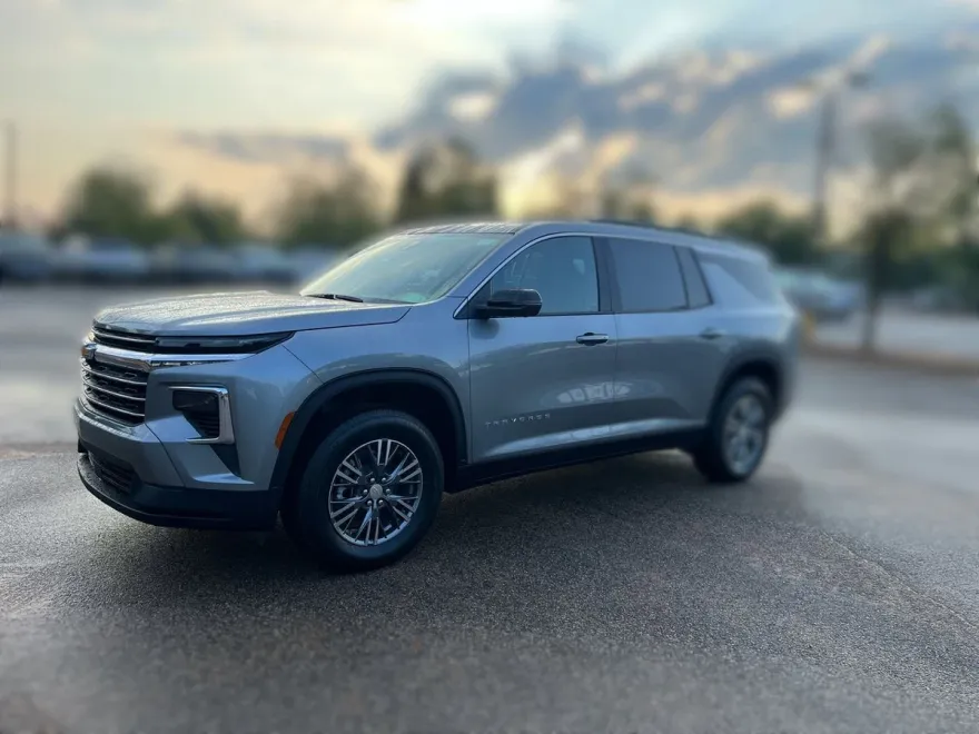 2026 Chevrolet Traverse LTZ photo 1