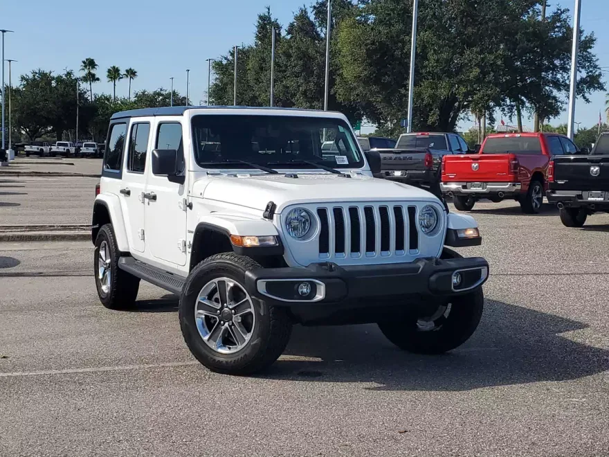 2022 Jeep Wrangler Unlimited Sahara photo 1