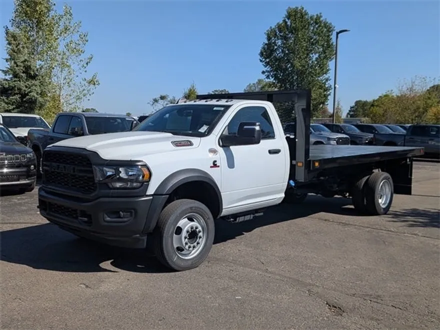 2024 Ram 5500 Tradesman photo 1