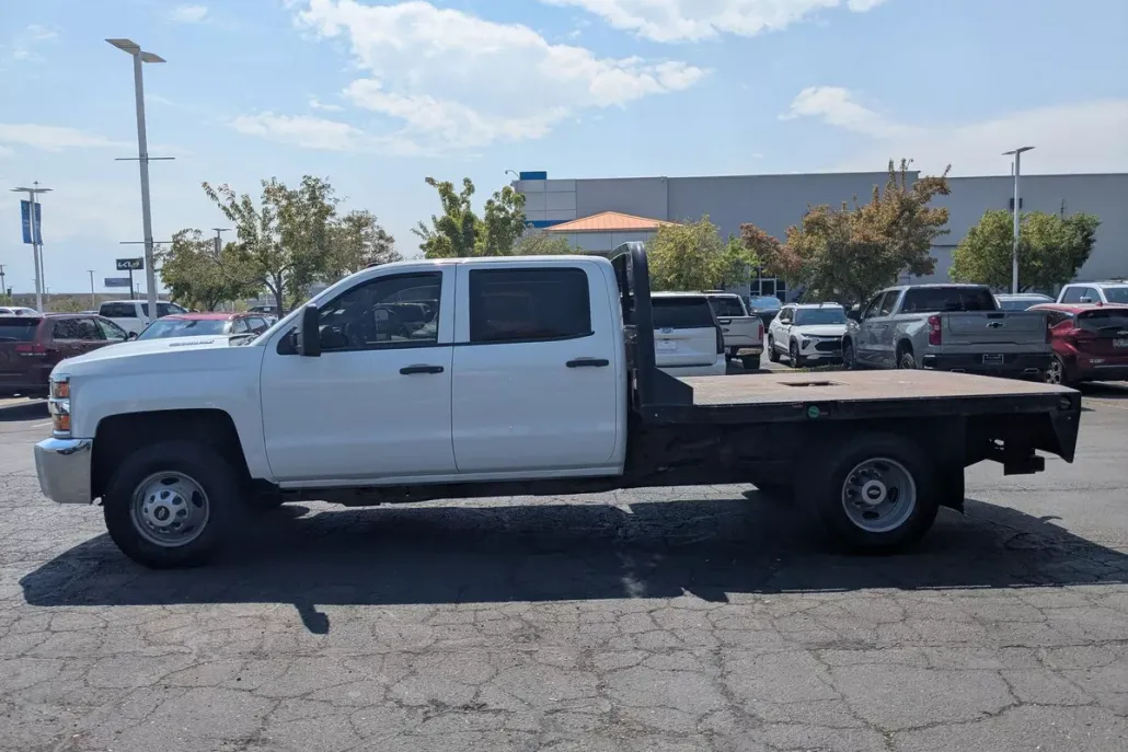 2018 Chevrolet Silverado 3500HD photo 1