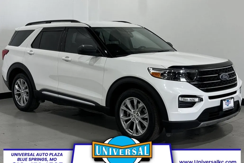 2021 Ford Explorer XLT photo 1