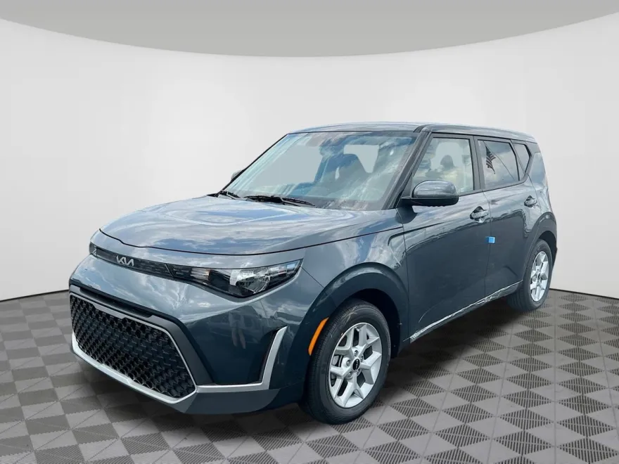 2025 Kia Soul S photo 1