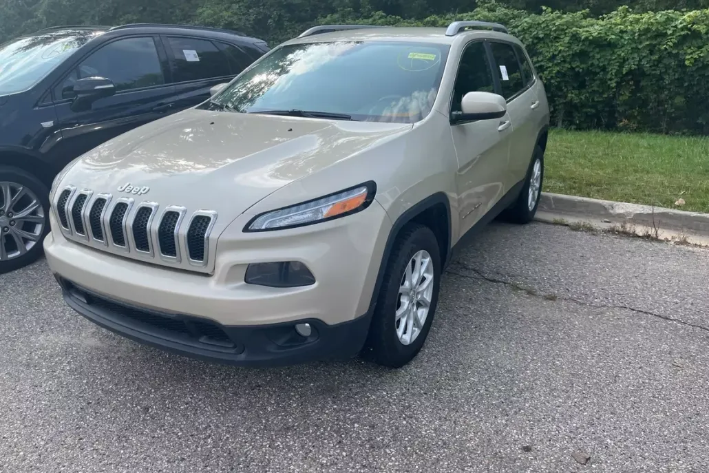 2015 Jeep Cherokee Latitude photo 1