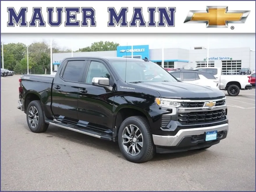 2022 Chevrolet Silverado 1500 LT photo 1
