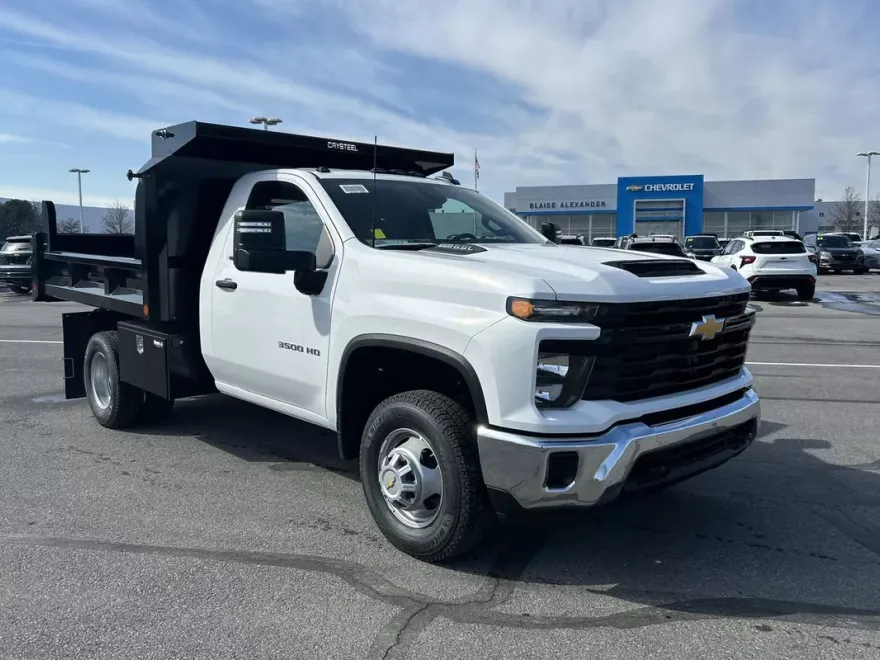 2025 Chevrolet Silverado 3500HD Work Truck photo 1