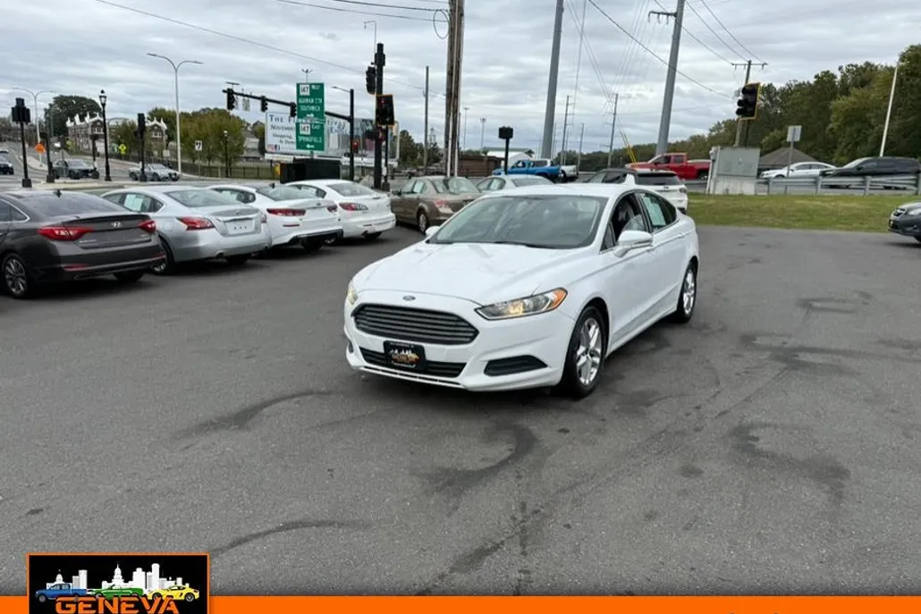 2014 Ford Fusion SE photo 1