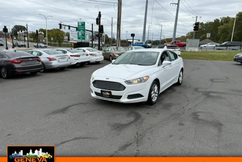 2014 Ford Fusion SE photo 1