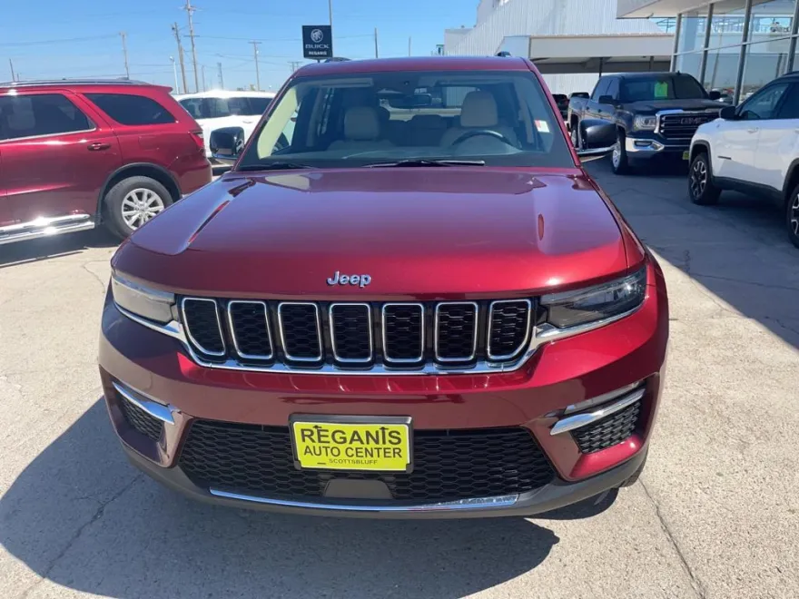 2022 Jeep Grand Cherokee Limited photo 1