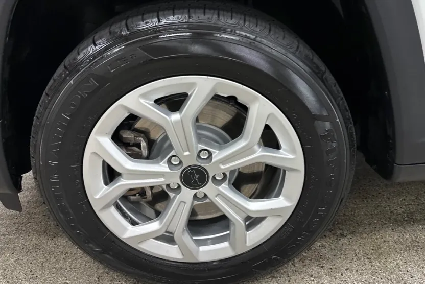 2025 Jeep Compass Latitude photo 1