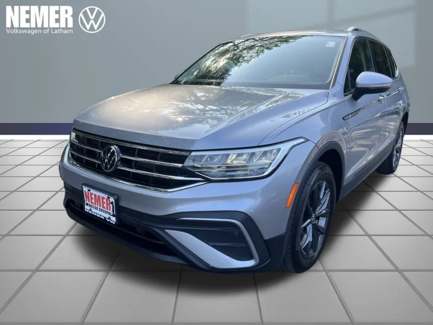 2022 Volkswagen Tiguan SE photo 1
