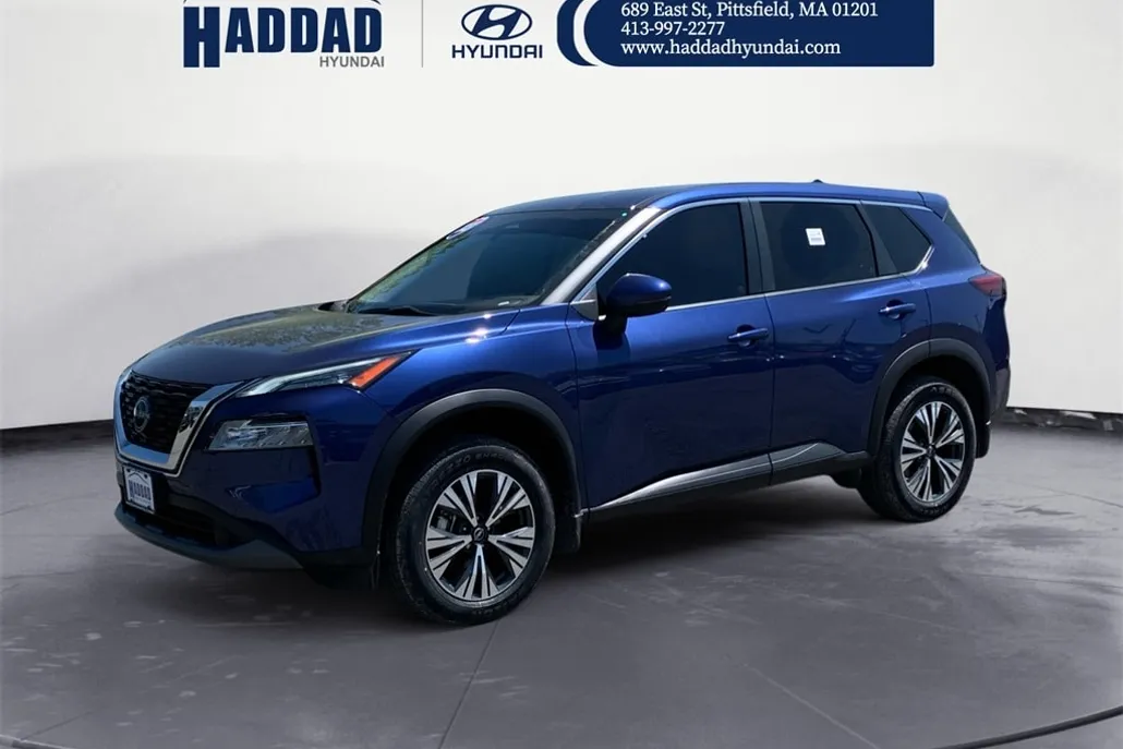 2023 Nissan Rogue SV photo 1
