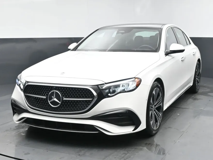 2025 Mercedes Benz E 350 4MATIC Sedan photo 1