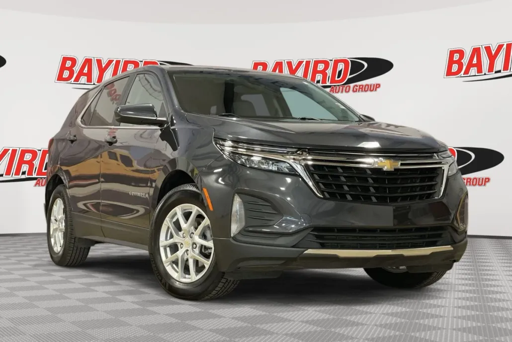 2022 Chevrolet Equinox LT photo 1