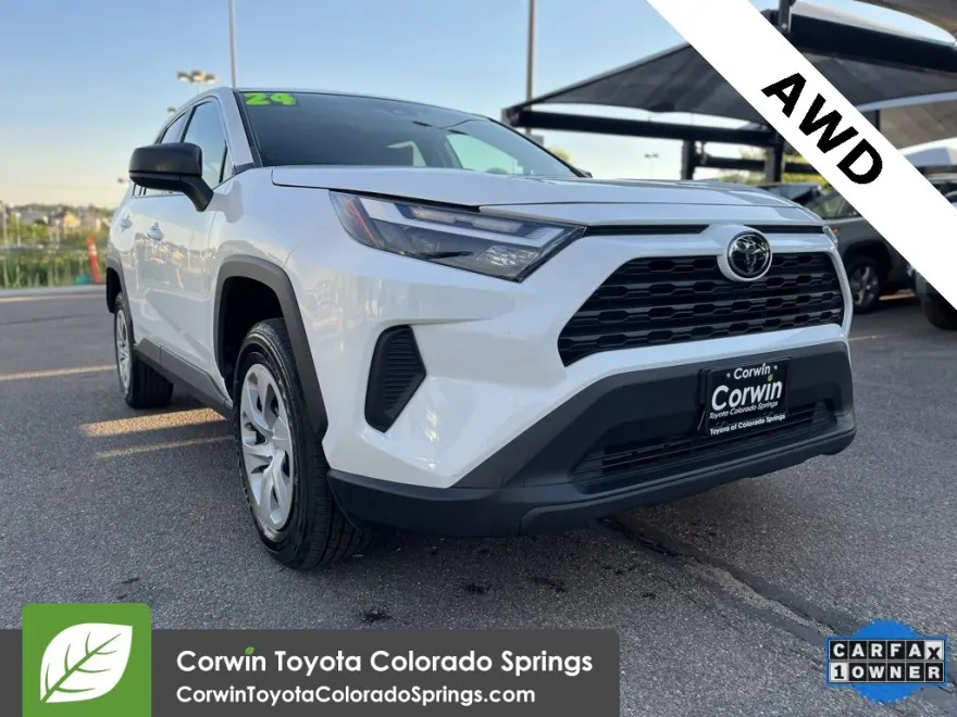 2024 Toyota RAV4 LE photo 1