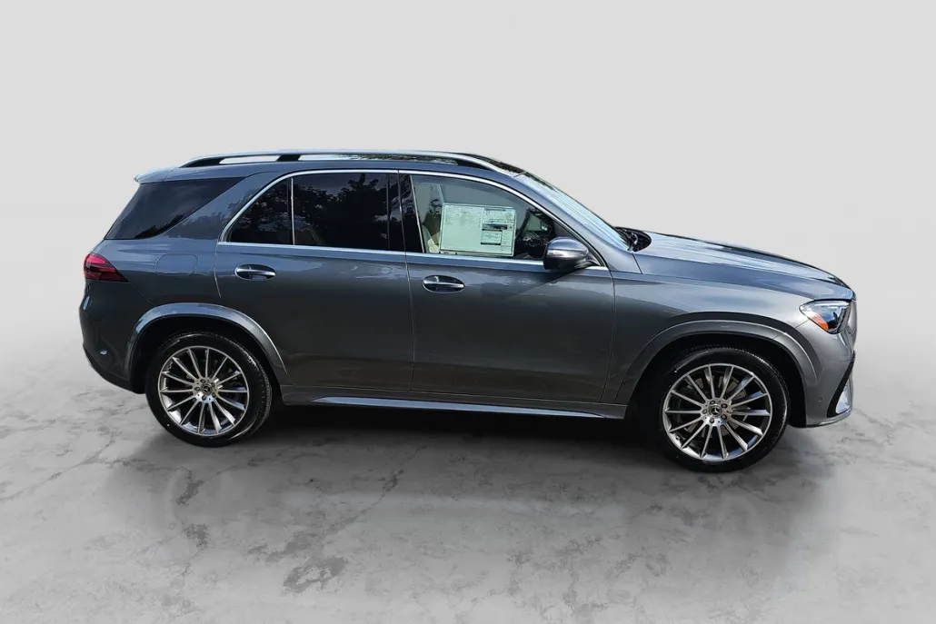 2026 Mercedes Benz GLE 450 4MATIC photo 1
