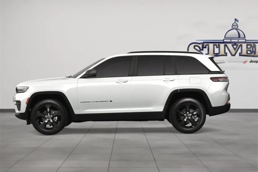 2025 Jeep Grand Cherokee Altitude photo 1
