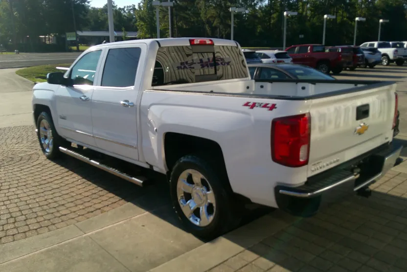 2018 Chevrolet Silverado 1500 LTZ photo 1