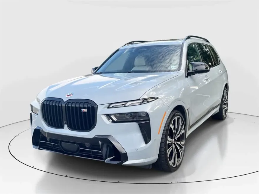 2023 Bmw X7 M60i photo 1