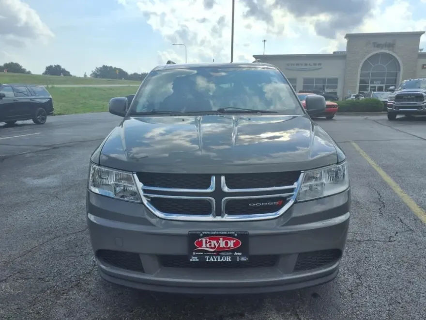 2020 Dodge Journey SE photo 1