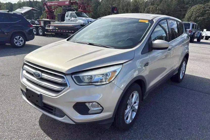 2017 Ford Escape SE photo 1