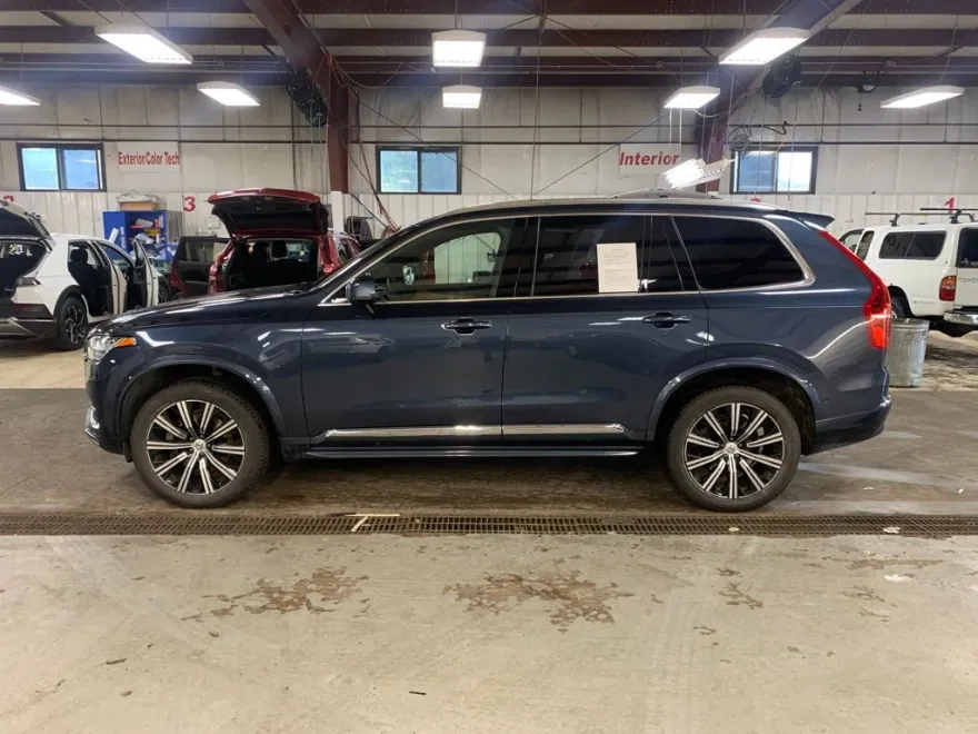 2024 Volvo XC90 B5 Plus photo 1