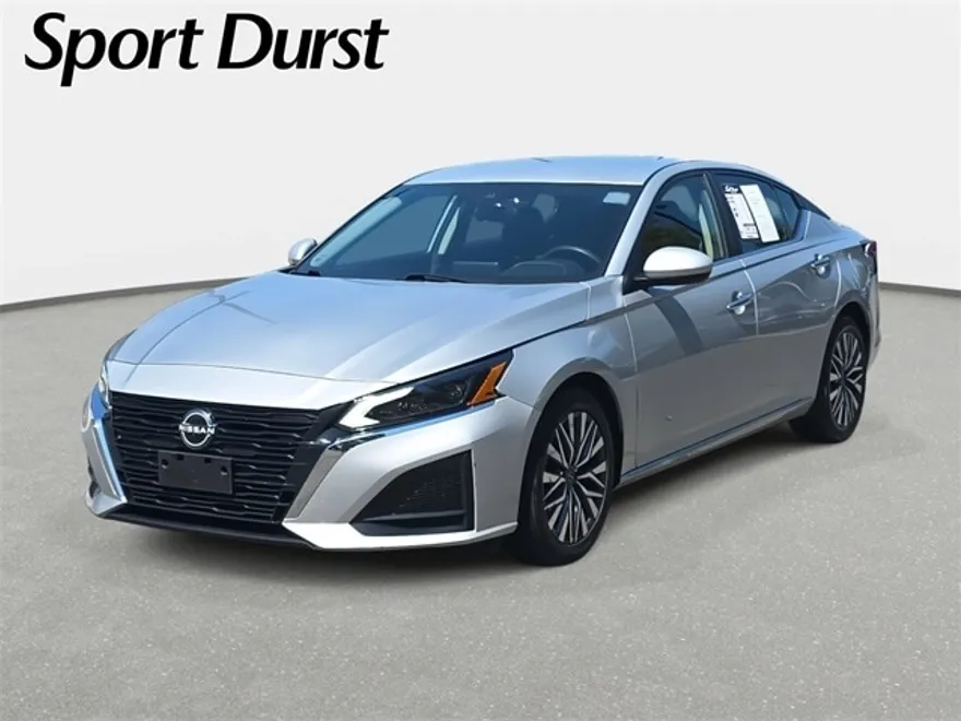 2023 Nissan Altima 2.5 SV photo 1