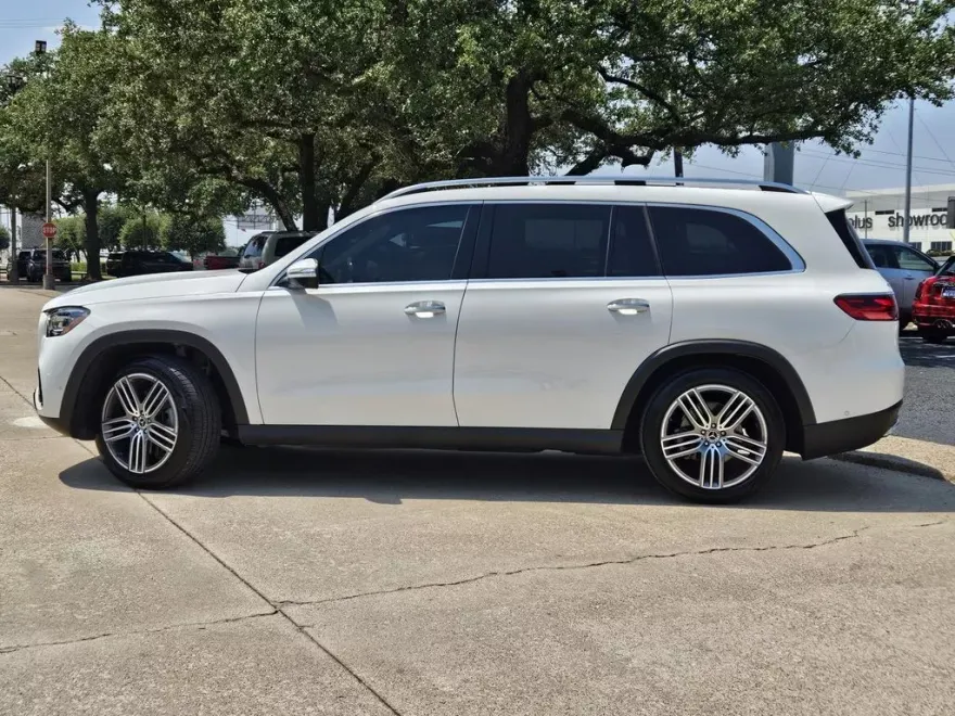 2024 Mercedes Benz GLS 450 photo 1
