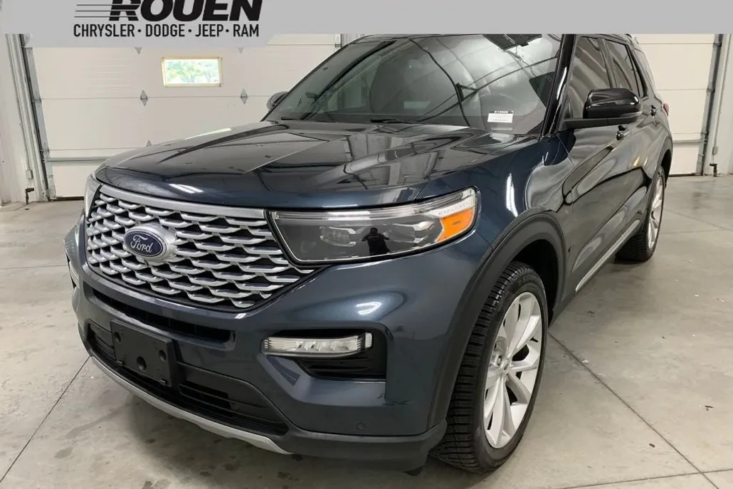 2022 Ford Explorer Platinum photo 1