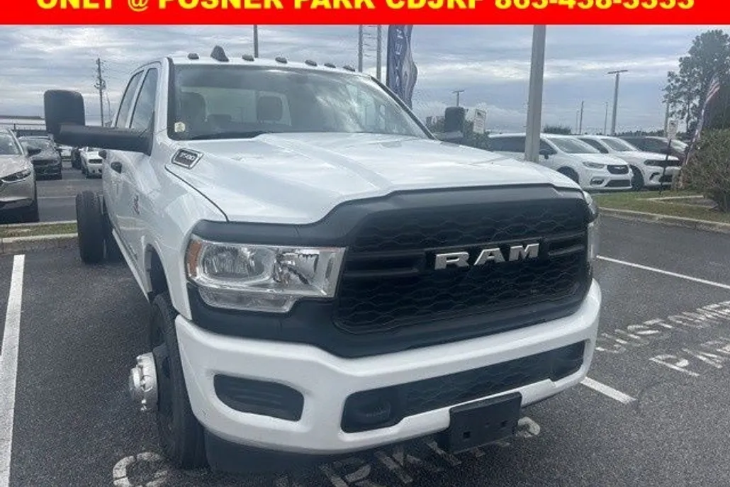 2022 Ram 3500 Tradesman photo 1