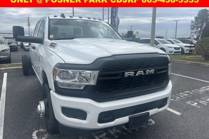 2022 Ram 3500 Tradesman photo 1