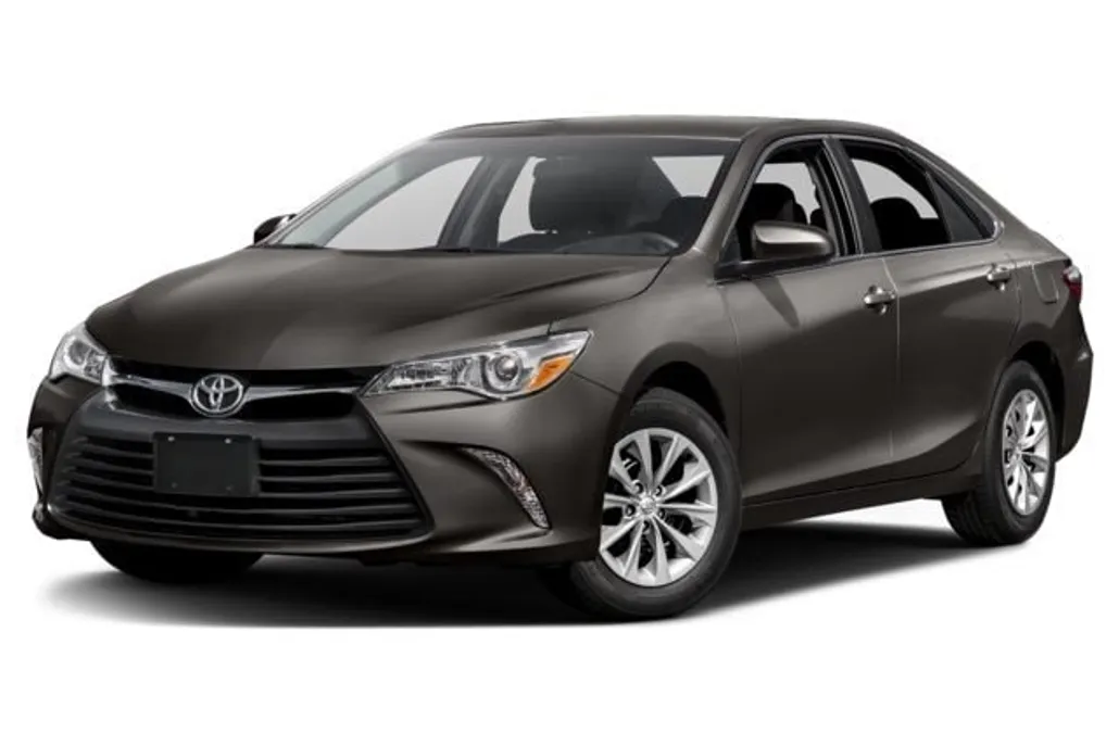 2017 Toyota Camry XLE photo 1
