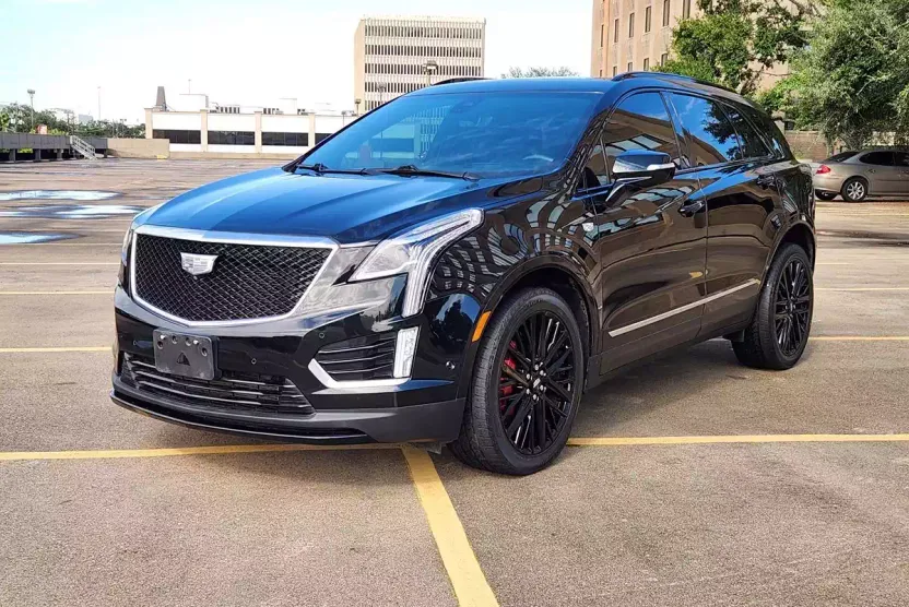 2022 Cadillac XT5 Sport photo 1