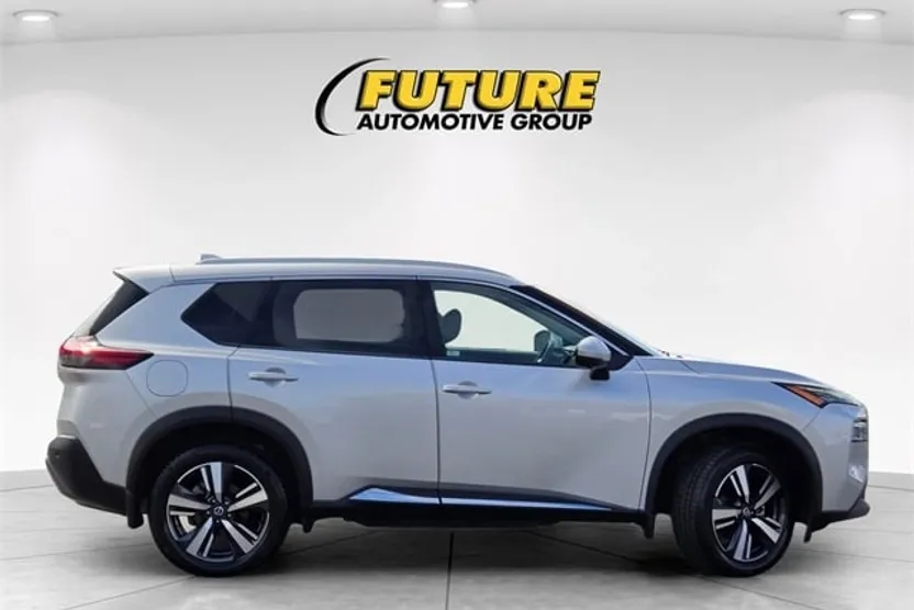 2021 Nissan Rogue SL photo 1