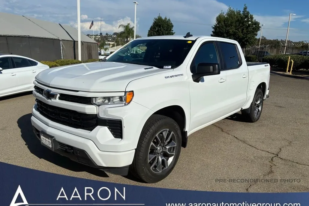 2022 Chevrolet Silverado 1500 RST photo 1
