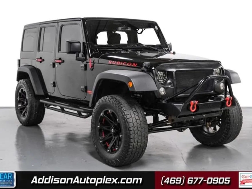 2015 Jeep Wrangler Unlimited Rubicon photo 1