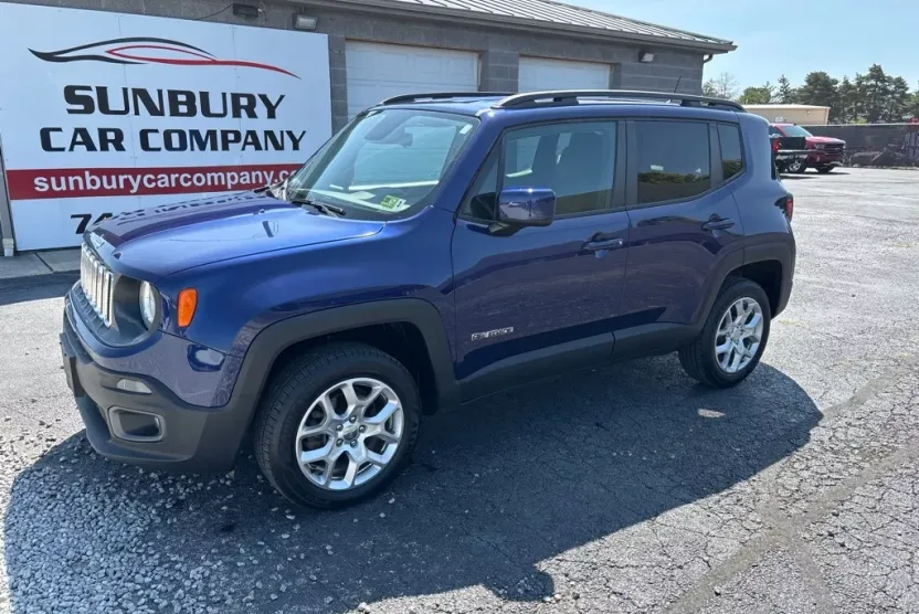 2016 Jeep Renegade Latitude photo 1