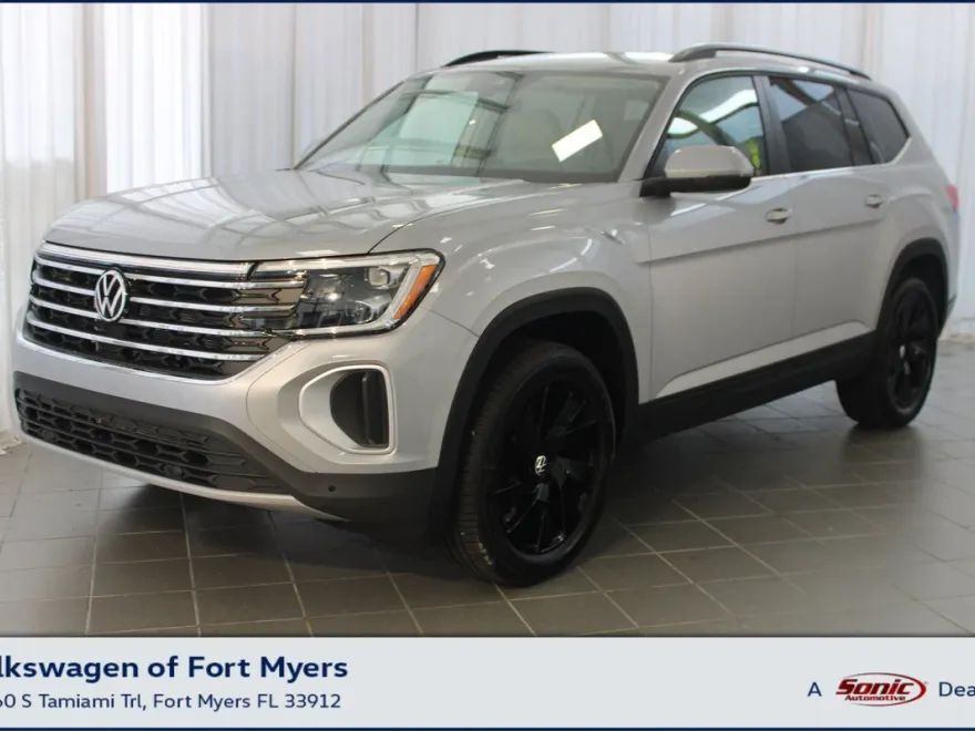 2026 Volkswagen Atlas SE Technology photo 1