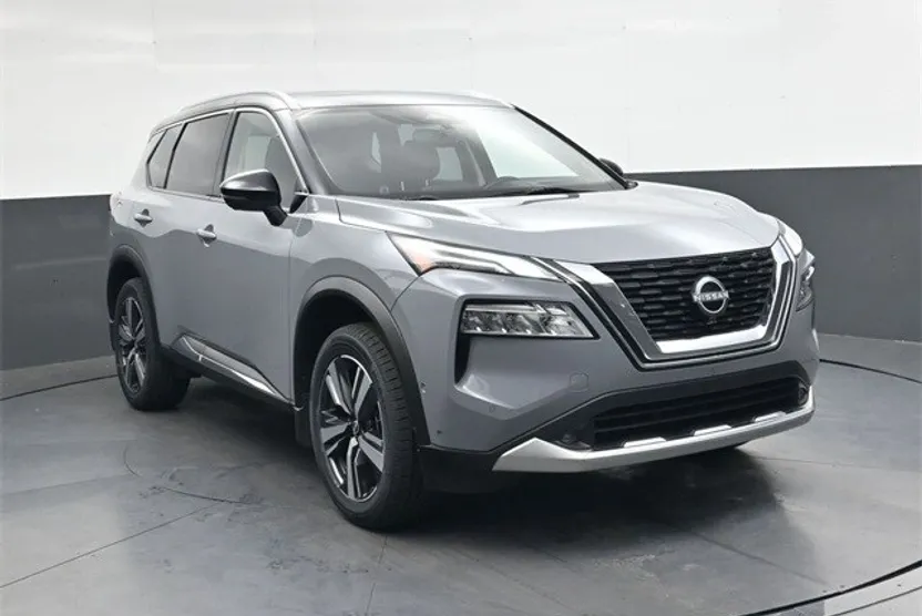 2022 Nissan Rogue Platinum photo 1