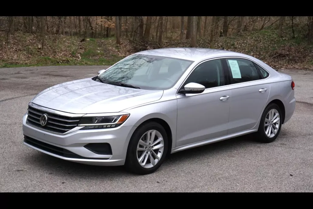 2020 Volkswagen Passat 2.0T SE photo 1