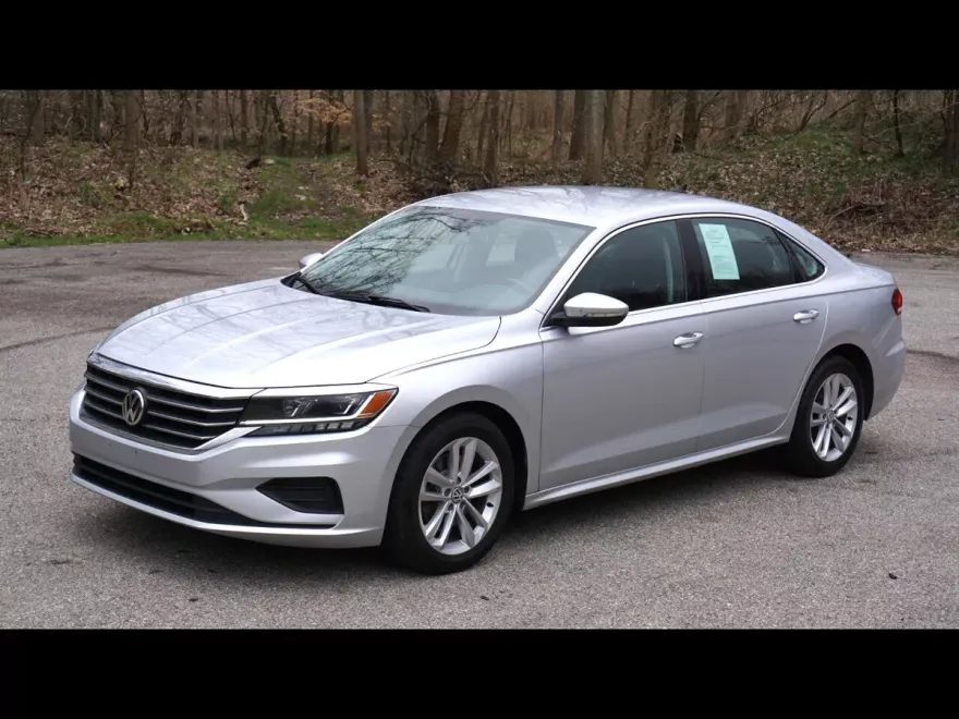 2020 Volkswagen Passat 2.0T SE photo 1