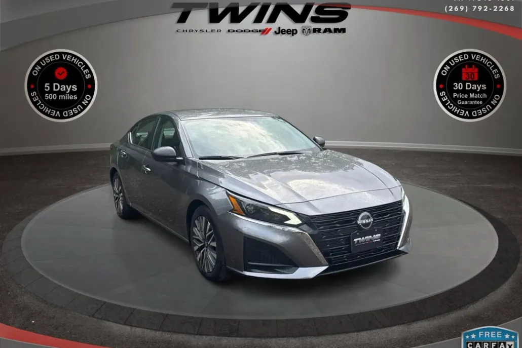 2024 Nissan Altima 2.5 SV photo 1