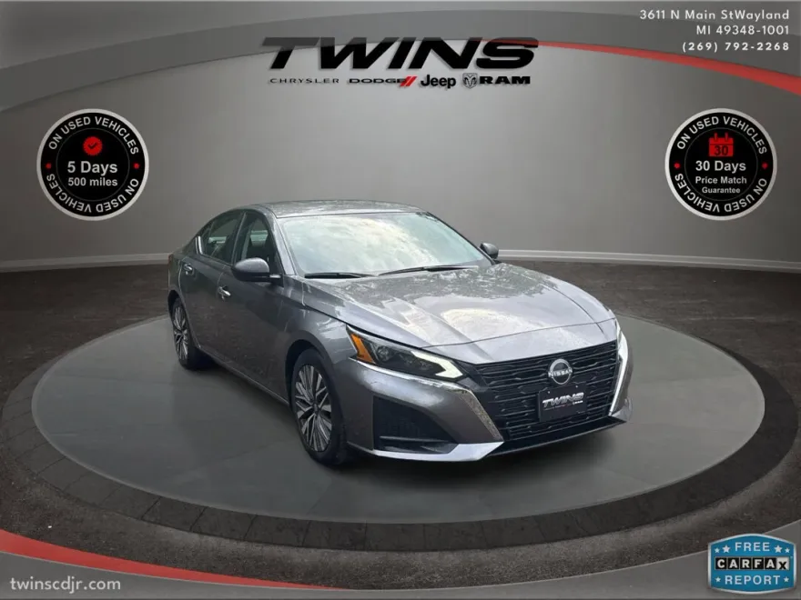 2024 Nissan Altima 2.5 SV photo 1