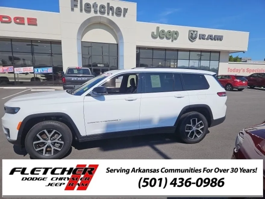 2024 Jeep Grand Cherokee Limited photo 1