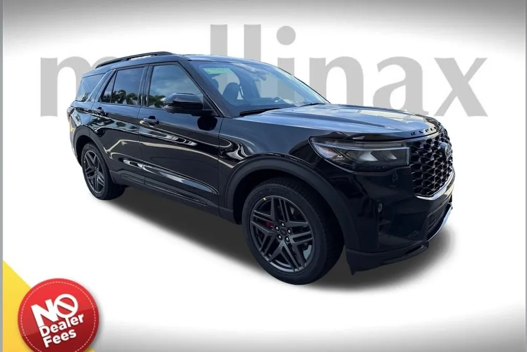 2025 Ford Explorer ST photo 1