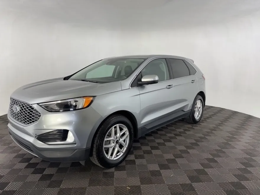 2024 Ford Edge SEL photo 1