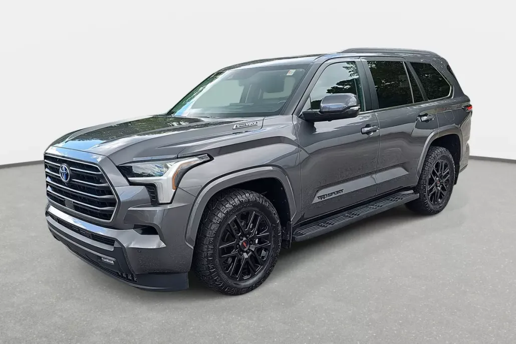 2024 Toyota Sequoia SR5 photo 1