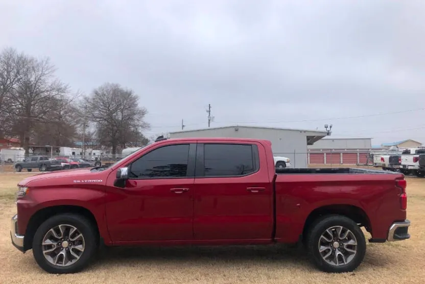 2020 Chevrolet Silverado 1500 LT photo 1