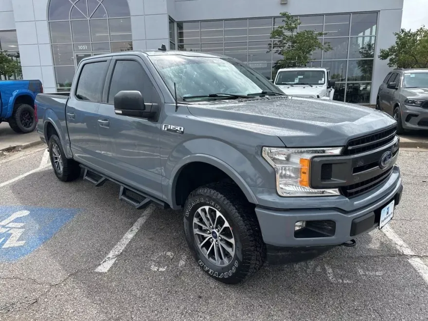 2020 Ford F-150 XLT photo 1