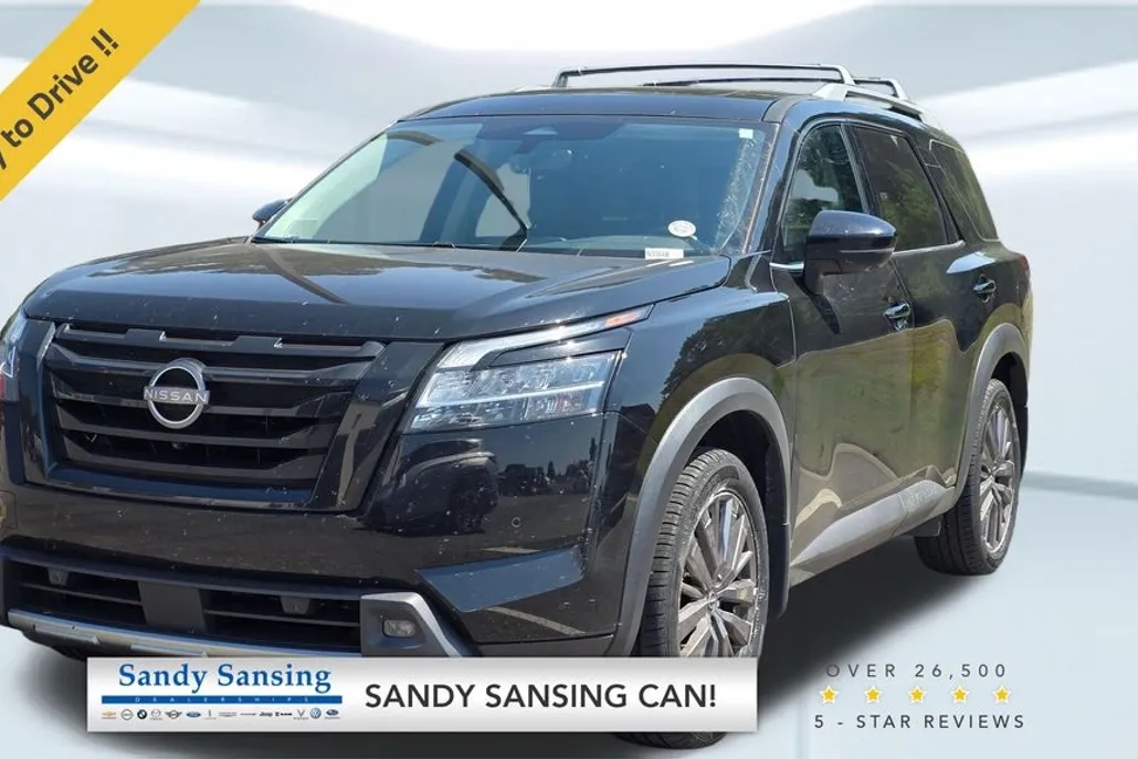 2023 Nissan Pathfinder SL photo 1