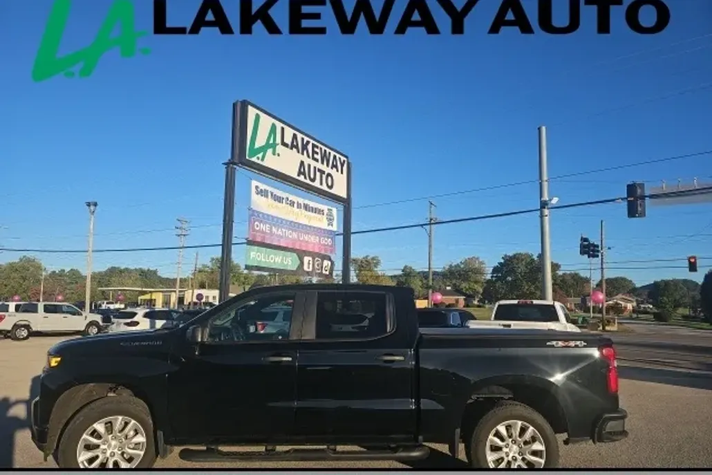 2021 Chevrolet Silverado 1500 Custom photo 1